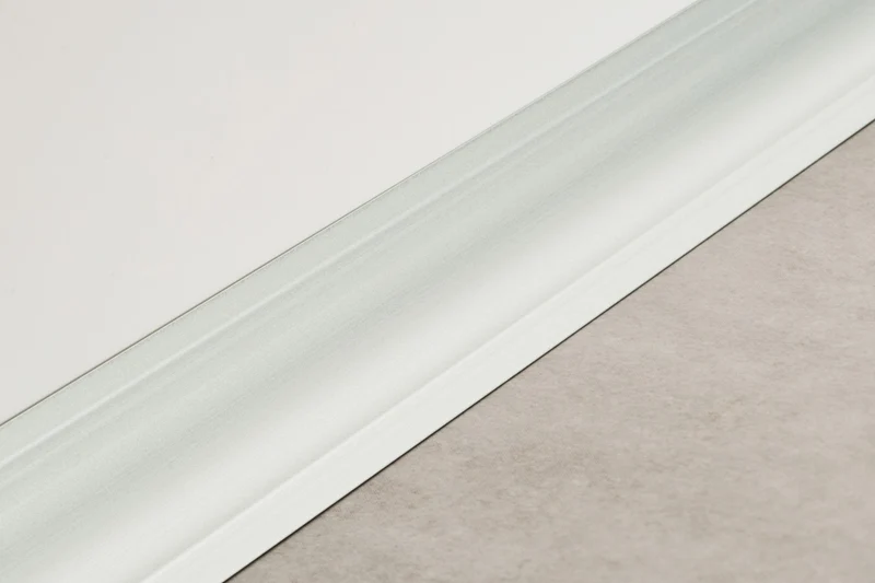 Aluminium-Hohlkehlprofil – silber eloxiert, Wand- und Bodenanschluss, 100/200/250 cm, Art.Nr. BLA