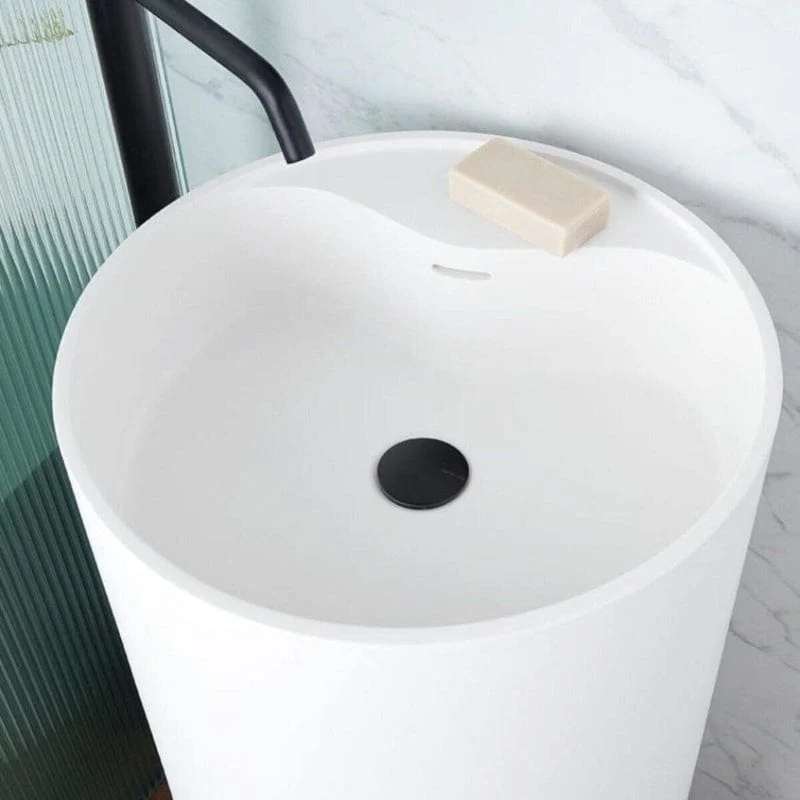 Waschbecken mit Säule im Design VISTABELLA