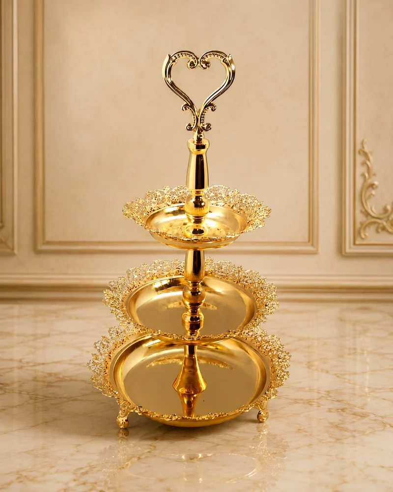 Etagere 3 stöckig mit Tellern für Obst Kuchen Torte in Barock gold