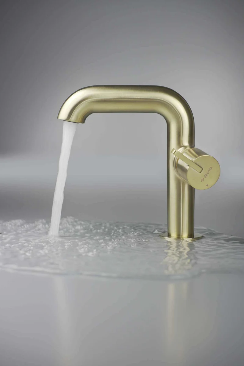 DEANTE Silia Waschtischarmatur mit seitlichem Hebel // gebürstetes Gold // BQS-R24M