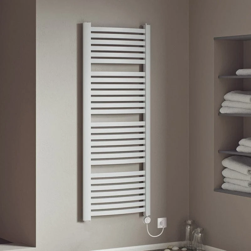STUROTEC Bath 1 E Badheizkörper 58 x 171 cm, rein elektrisch, mit integr. Raumthermostat