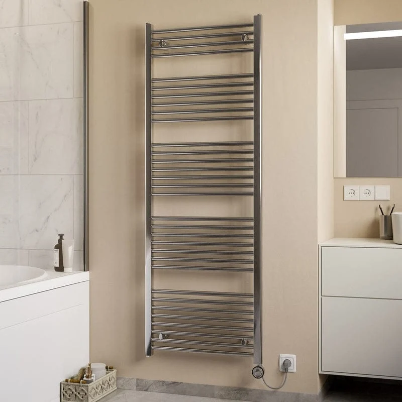 STUROTEC Bath 5 E Badheizkörper 60 x 126,4 cm, rein elektrisch, mit integr. Raumthermostat