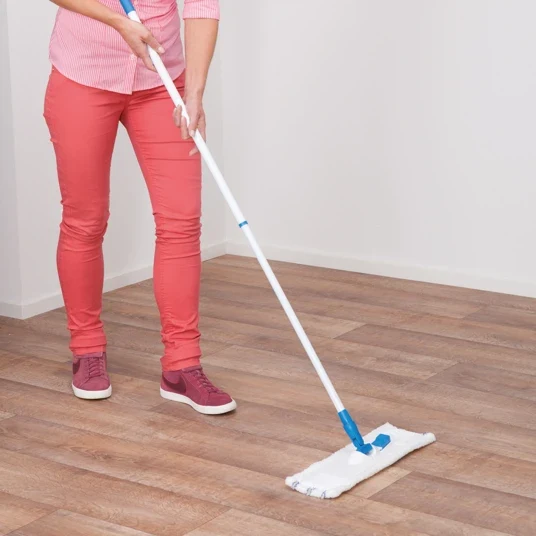 Parkett und Holz Reiniger Produkt 55