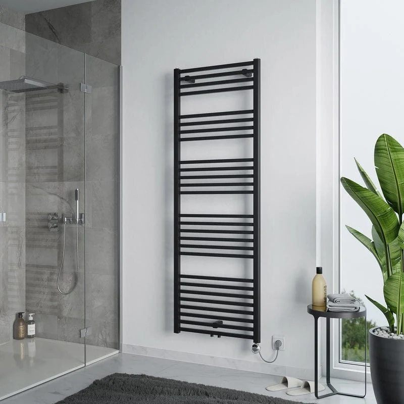 STUROTEC Bath 11 E Badheizkörper 60 x 171,3 cm, rein elektrisch, mit integr. Raumthermostat, inkl. Fernbedienung
