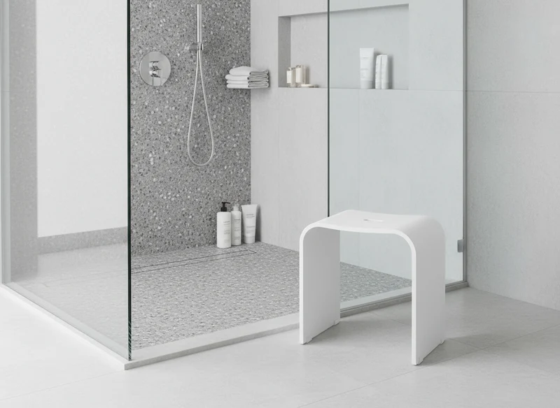 Smedbo LIVING Duschhocker – Plexiglas, 44 cm Sitzhöhe, bis 150 kg, Schwarz oder Weiß, Art.Nr. 407