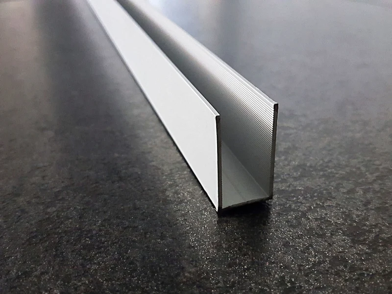Alu U-Profil für 8-12 mm Glas – Silber matt, 30 oder 40 mm Höhe, Art.Nr. 677XX