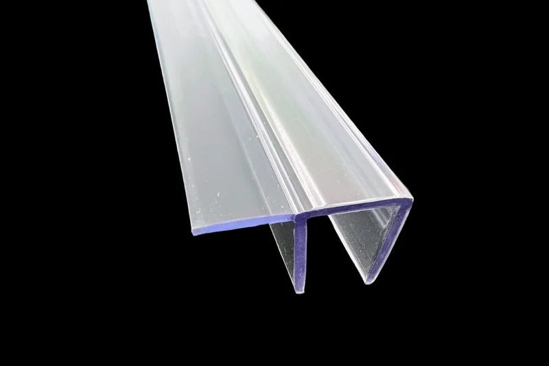 Polycarbonat-Überlappungsdichtung – 90°-Lippe, glasklar, Art.Nr. S004