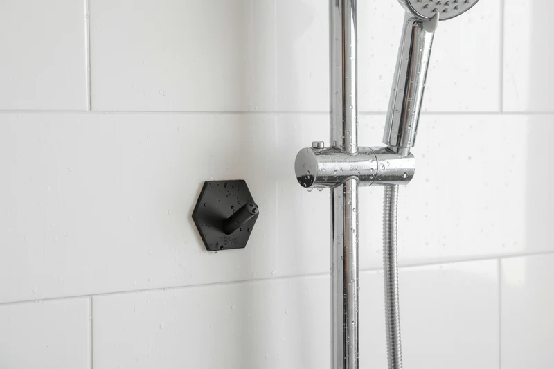 Hexagon Designhaken selbstklebend – 45×52 mm, Edelstahl, Chrom oder Schwarz matt