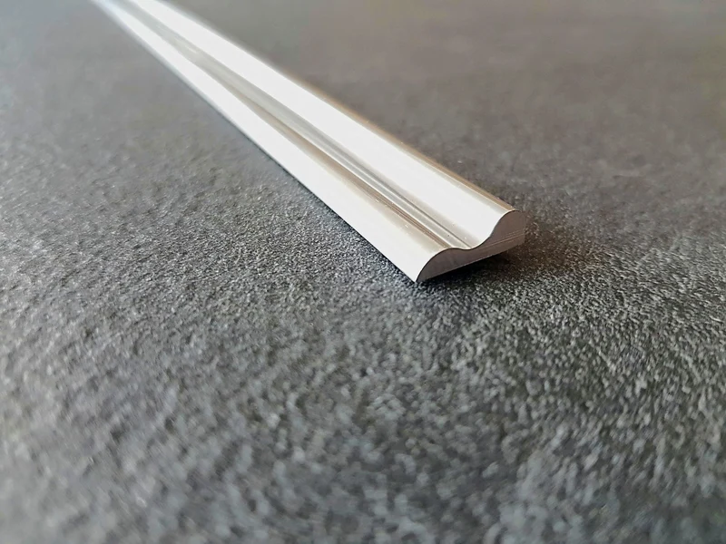 Geschwungenes Schwallprofil – Alu 15 × 6 mm, silber matt, Art.Nr. 2967
