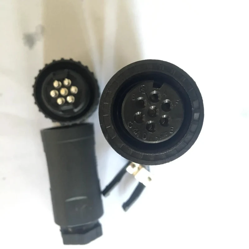 Rock Solid 7 Pin Aviation Plug Connector For Hydraulic Proportional Valves J12-7A Heavy Duty Industrial Grade Electrical Jack Built Tough For Zero Hassle Operation