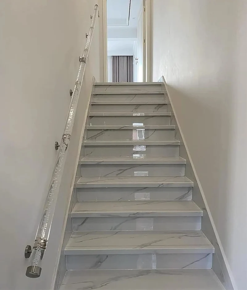 Rock Solid Clear Acrylic Stair Handrail With Snap Lock Wall Brackets, Sleek Transparent Tubular Grip Handle For Indoor Steps And Landings, Bulletproof Non Slip Safety Rail Custom Sized From Two To Twenty Feet For Seniors And Kids