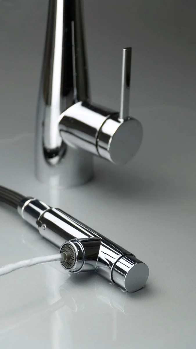 DEANTE Eridan Küchenarmatur mit Anschluss für Wasserfilter und ausziehbarer Auslaufbrause // Chrom // BRE-075M