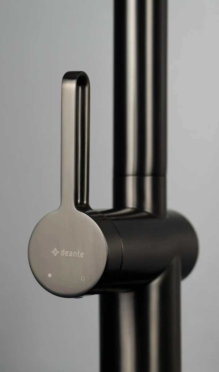 DEANTE Magnetic Küchenarmatur mit flexiblem Auslauf – 2 Strahlarten // Titanium // BRM-D72M