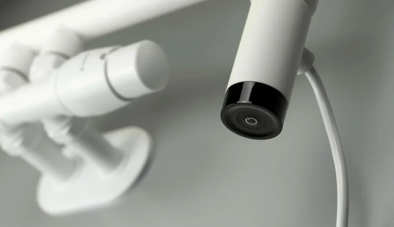 DEANTE Silia Heizpatrone für Badheizkörper – 600 W // Bianco // AGI-A601