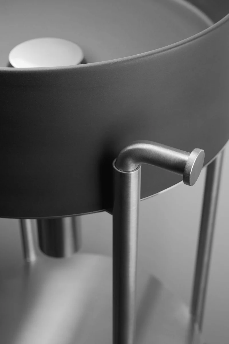 DEANTE Silia Freistehende Badezimmerkonsole // gebürsteter Stahl // CKS-F36A