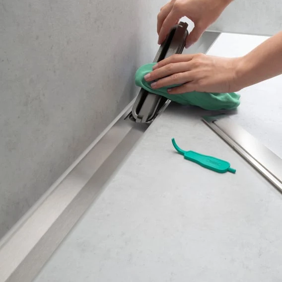 hansgrohe RainDrain Flex Abdeckung für Duschrinne kürzbar, mit Wandanbindung, schwarz matt