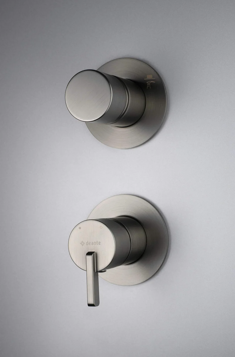 DEANTE Silia Unterputz-Duschset mit Handbrause // Titanium // NQS-D9XK