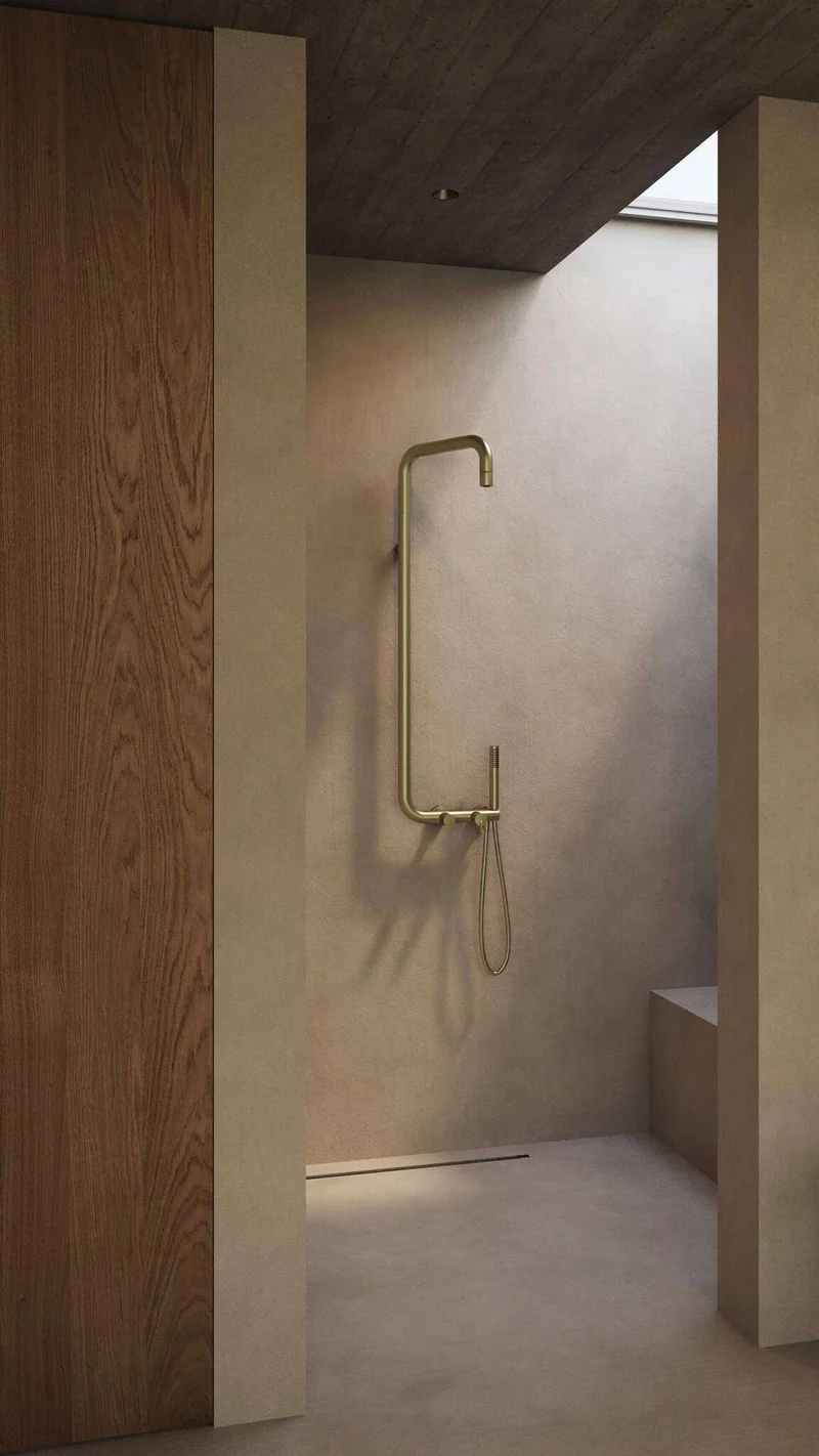 DEANTE Silia Duschsystem mit Regenbrause // gebürstetes Gold // NQS-R4XM
